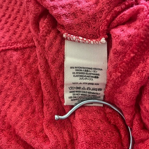 Free People Sunset Park Thermal Oversized Waffle Knit Red Coral Long Sleeve Boho - Picture 5 of 5